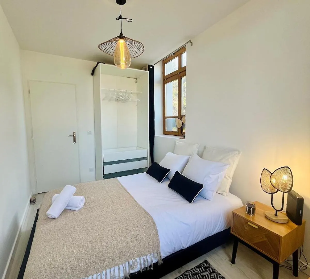 Le Coin De Mel, Parking Prive, 6 Personnes Apartment Saint-Alban-de-Roche 0*,