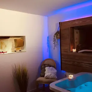  Hébergement de vacances Le Petit Secret D'alban